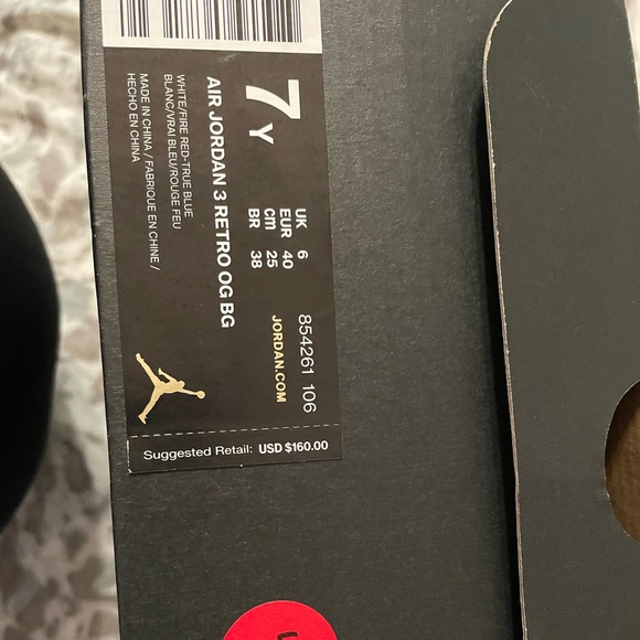Retro 3 Air Jordan, worn once.  Size 7 Y - Picture 2 of 2